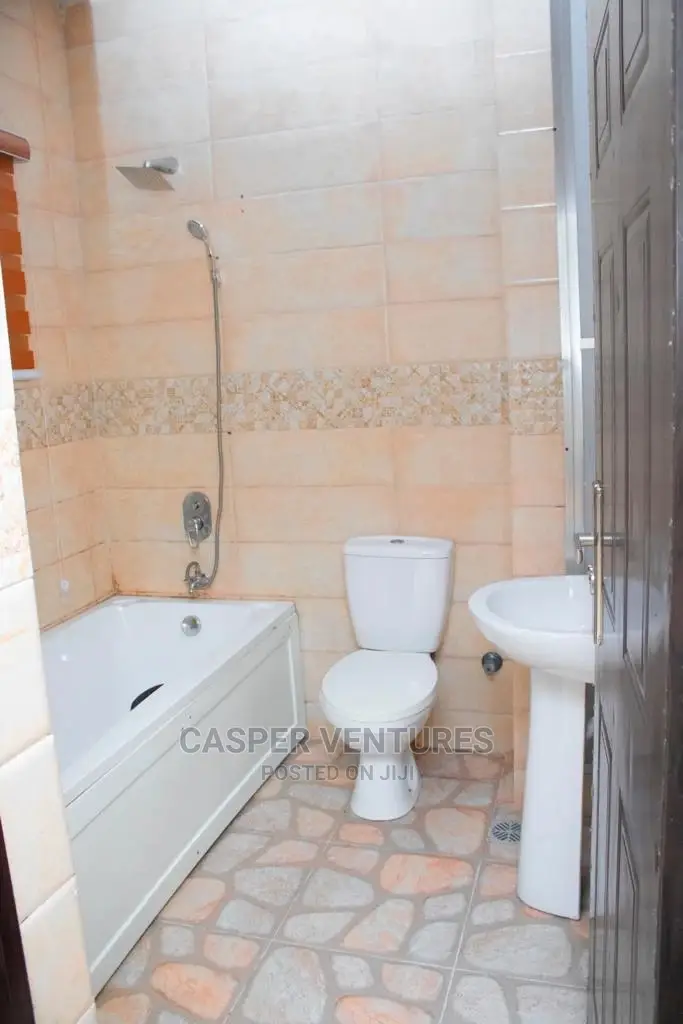 Furnished 4bdrm Apartment in Silver Springs, Agungi for rent