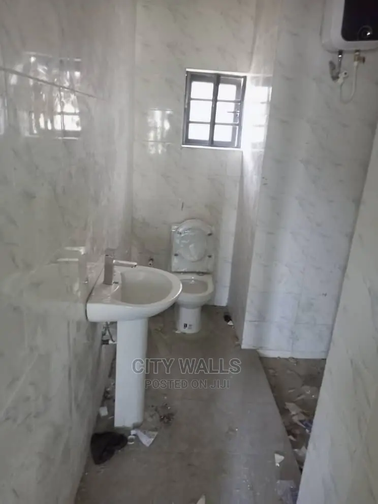 Mini Flat in Chevron for Sale