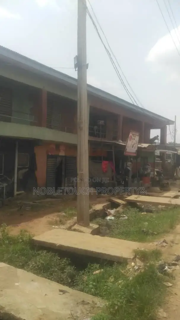 3bdrm Block of Flats in Off Ijegun Jakande for Sale