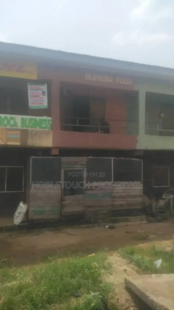 3bdrm Block of Flats in Off Ijegun Jakande for Sale