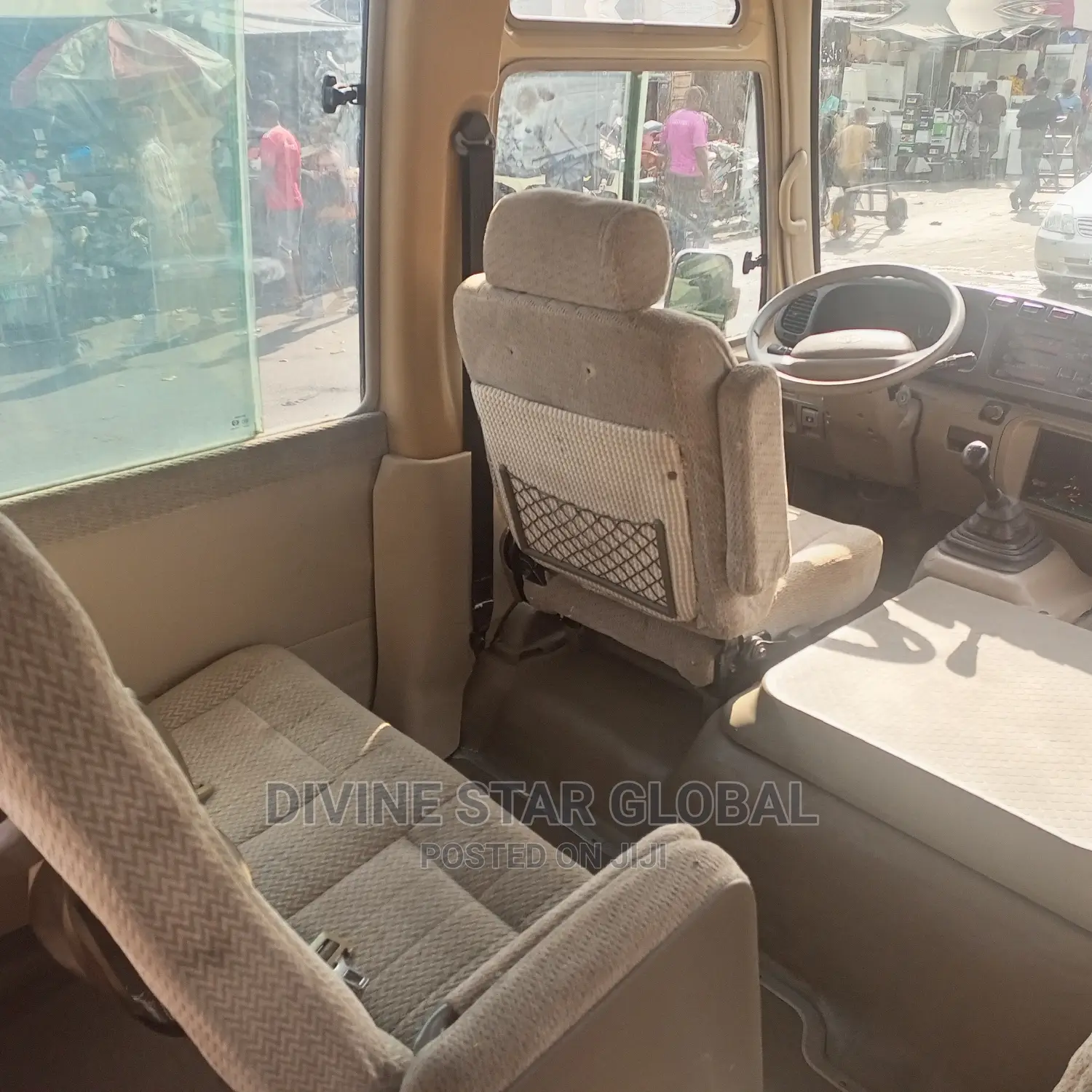 Toyota Coaster 2010 Gold