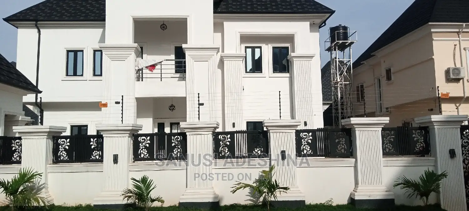 5bdrm Mansion in Gwarimpa Estate Fct, Gwarinpa for sale