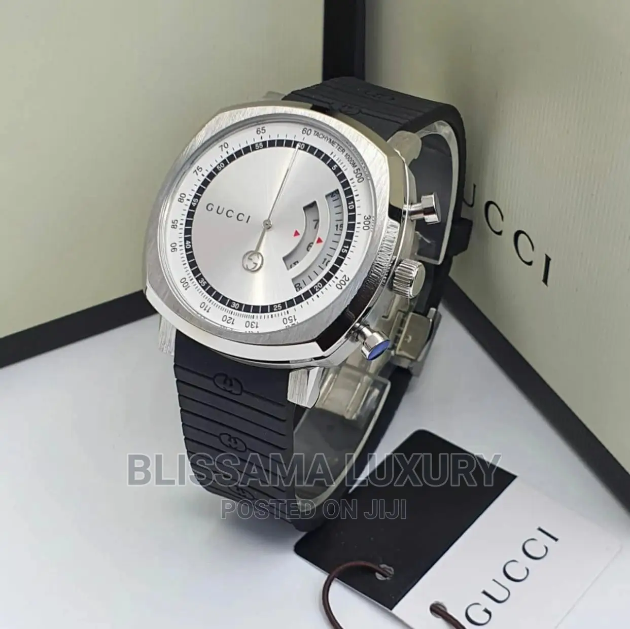 Gucci Chain/Rubber Luxury Men Wristwatch – Stylish, Durable Classy