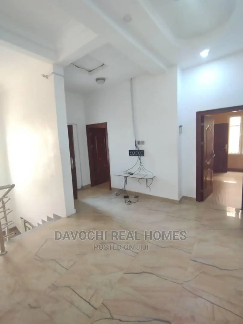 4bdrm Duplex in Ologolo Estate, Lekki for sale