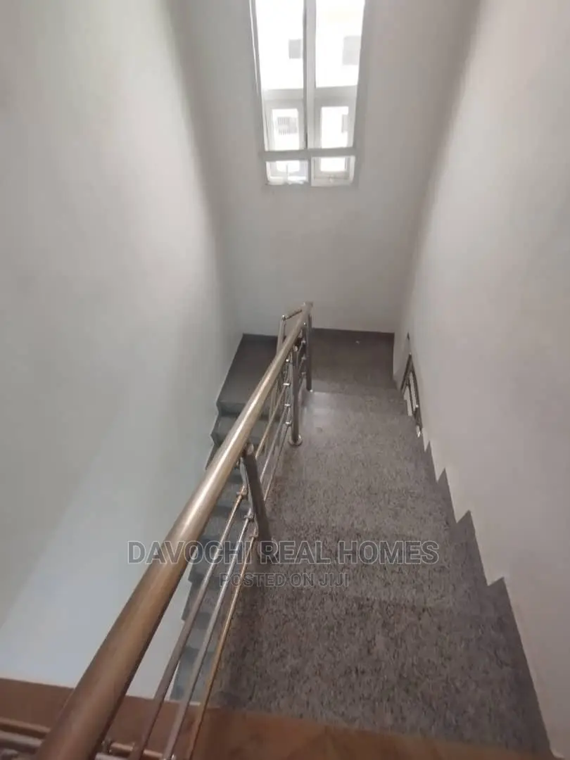 4bdrm Duplex in Ologolo Estate, Lekki for sale