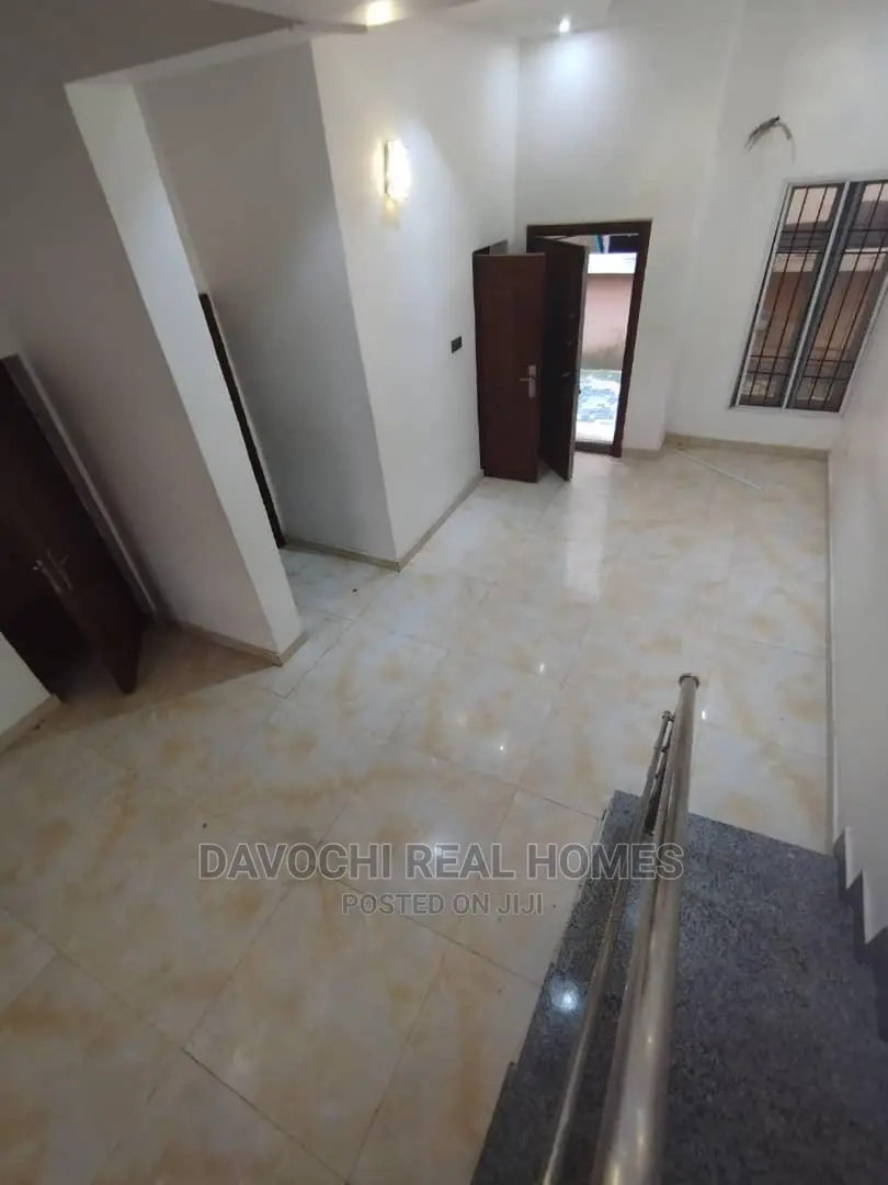 4bdrm Duplex in Ologolo Estate, Lekki for sale