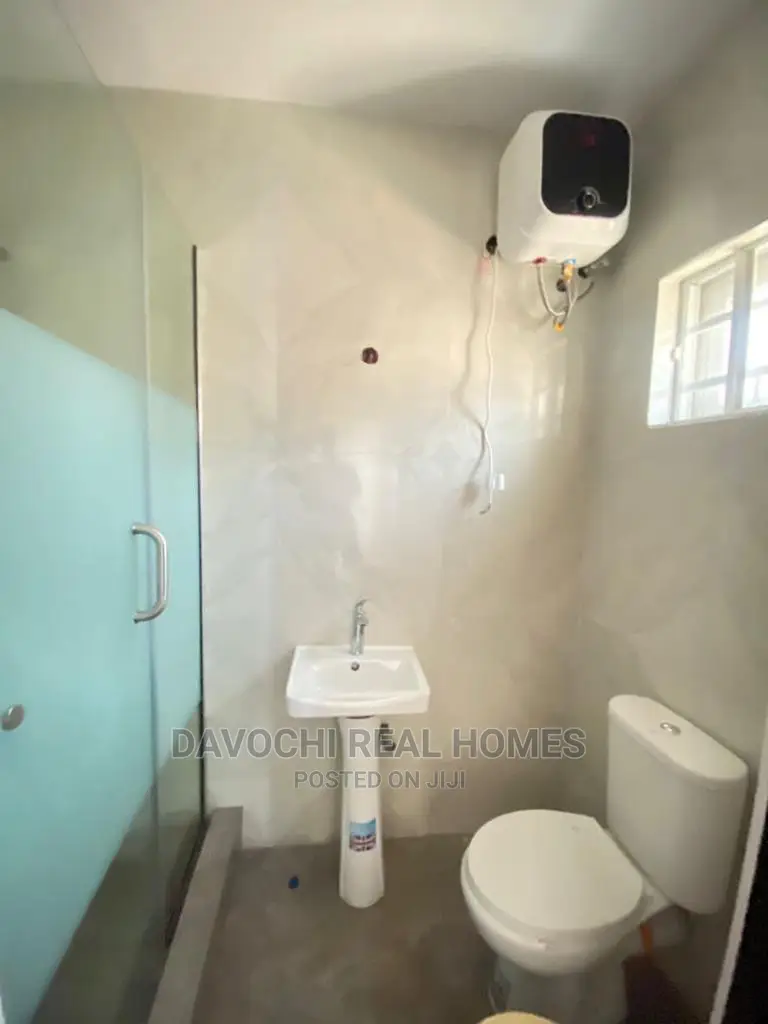 2bdrm Block of Flats in Ikate, Lekki for rent