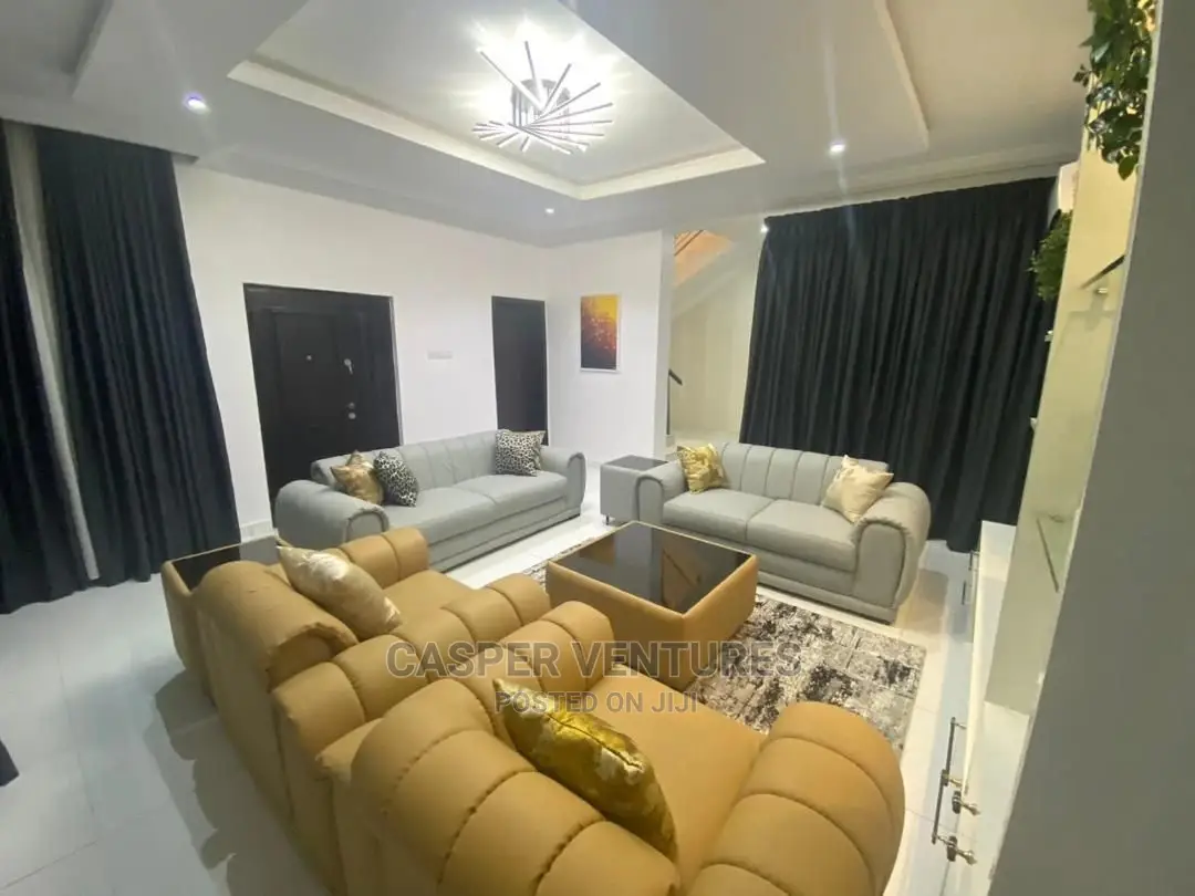 Enthralling Fascinating 4-Bedroom Duplex