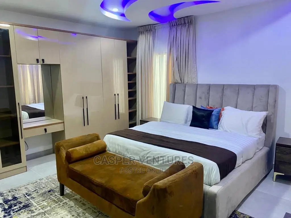 Enthralling Fascinating 4-Bedroom Duplex