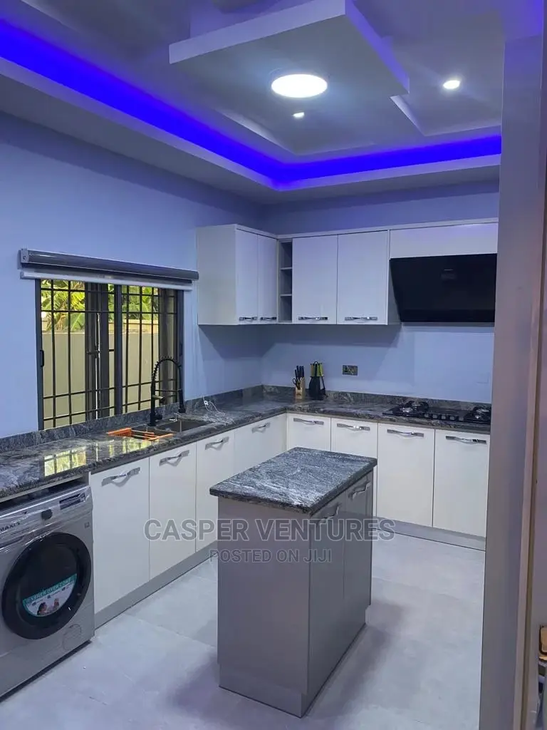 Enthralling Fascinating 4-Bedroom Duplex