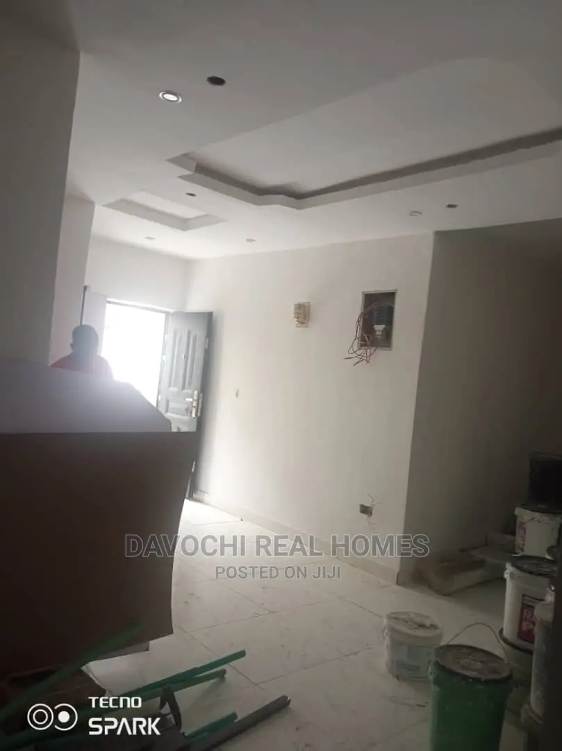 2bdrm Apartment in Osapa London Estate, Lekki for rent