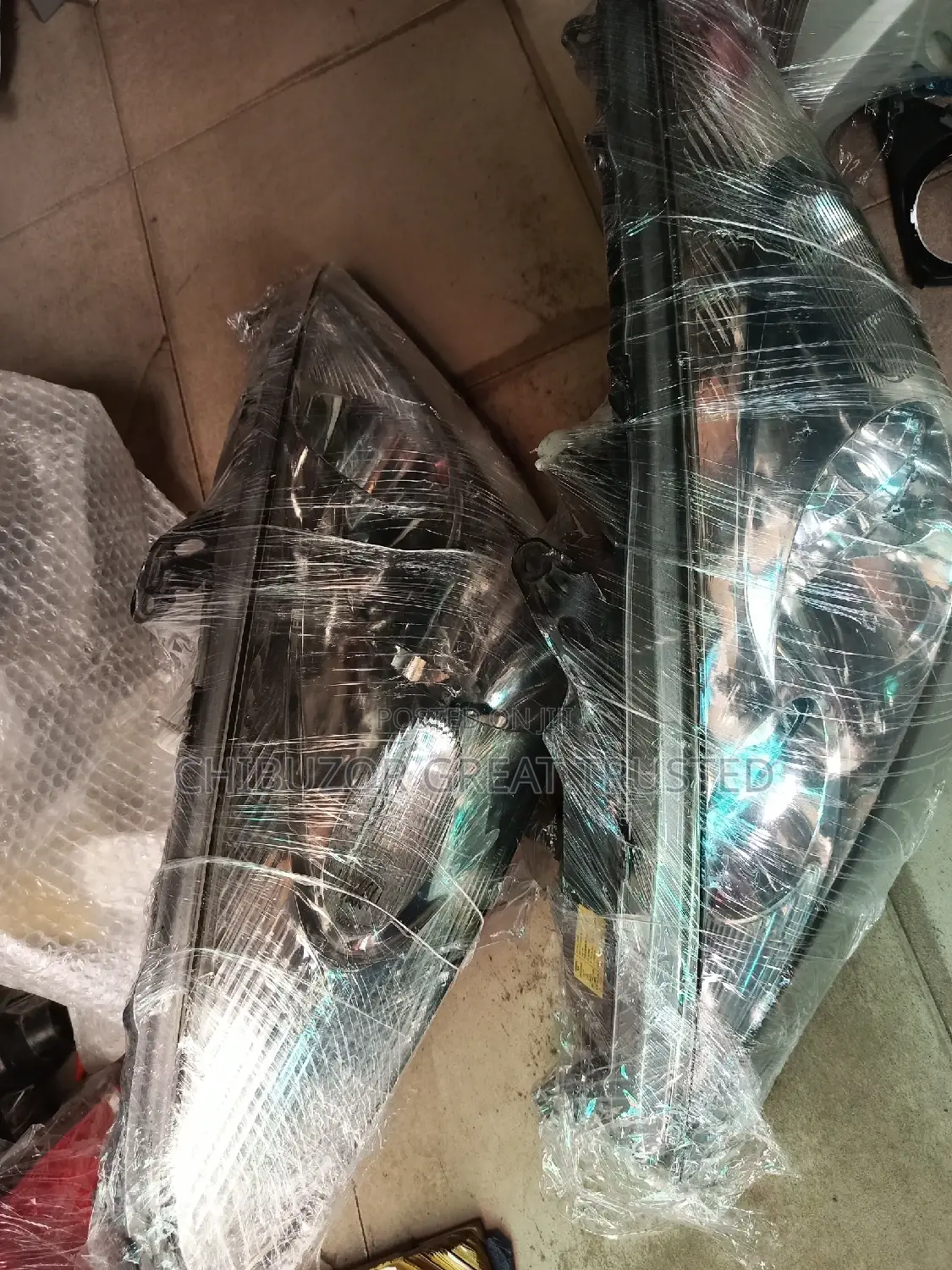 Set of Headlamp Es 300 Charger Type