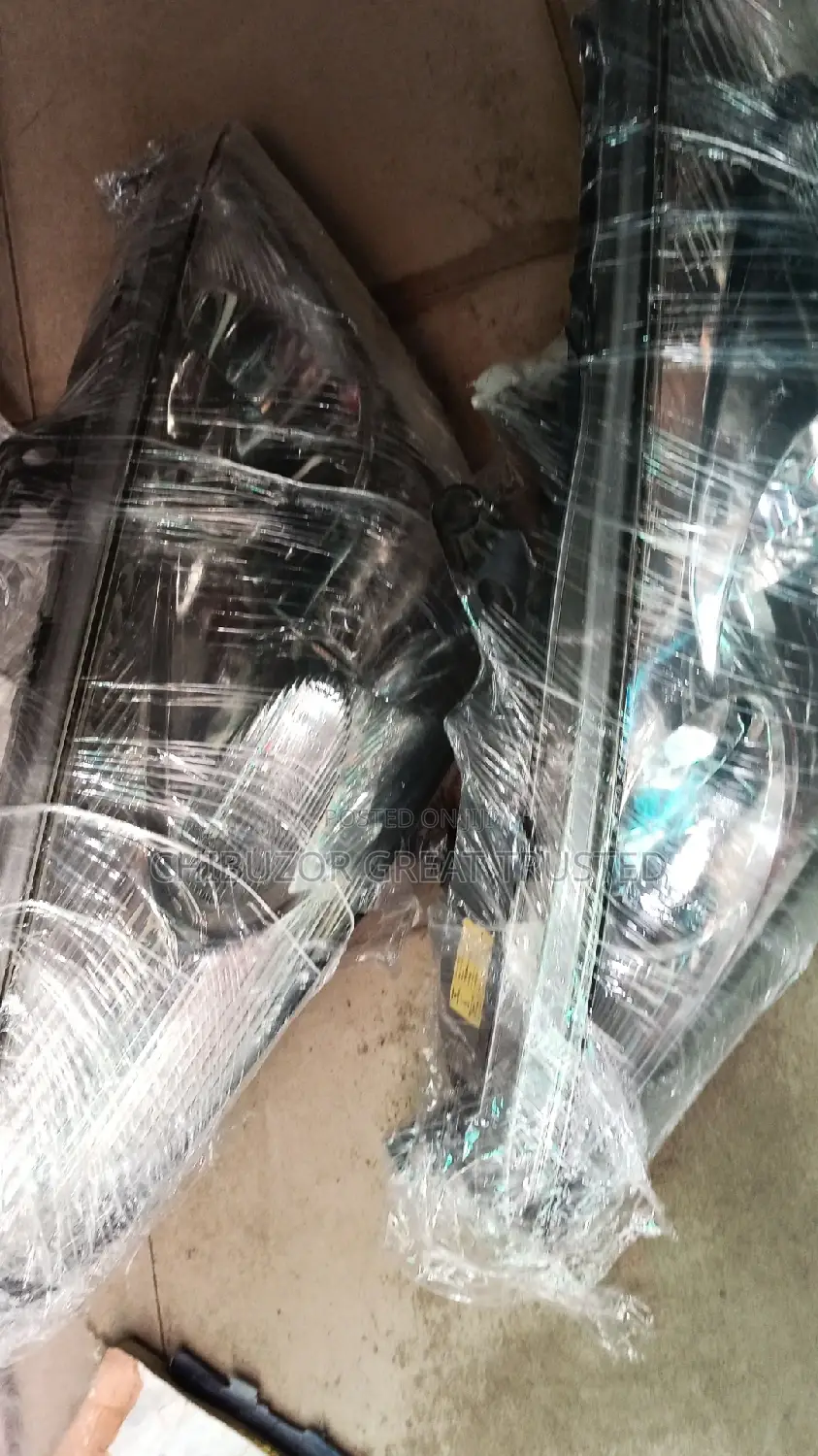 Set of Headlamp Es 300 Charger Type