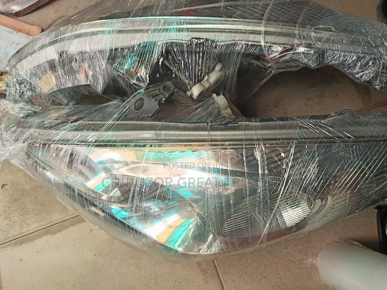 Set of Headlamp Es 300 Charger Type