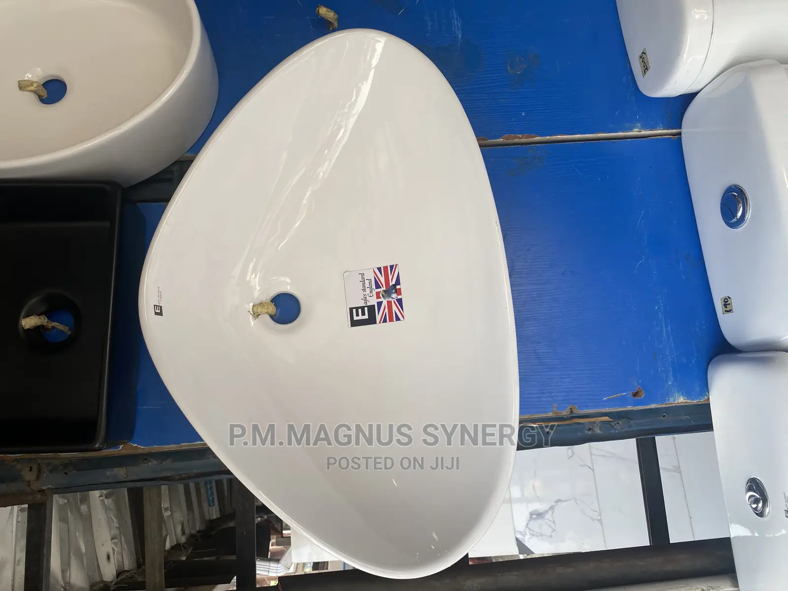 England Standard Design Wash Hand Basin.