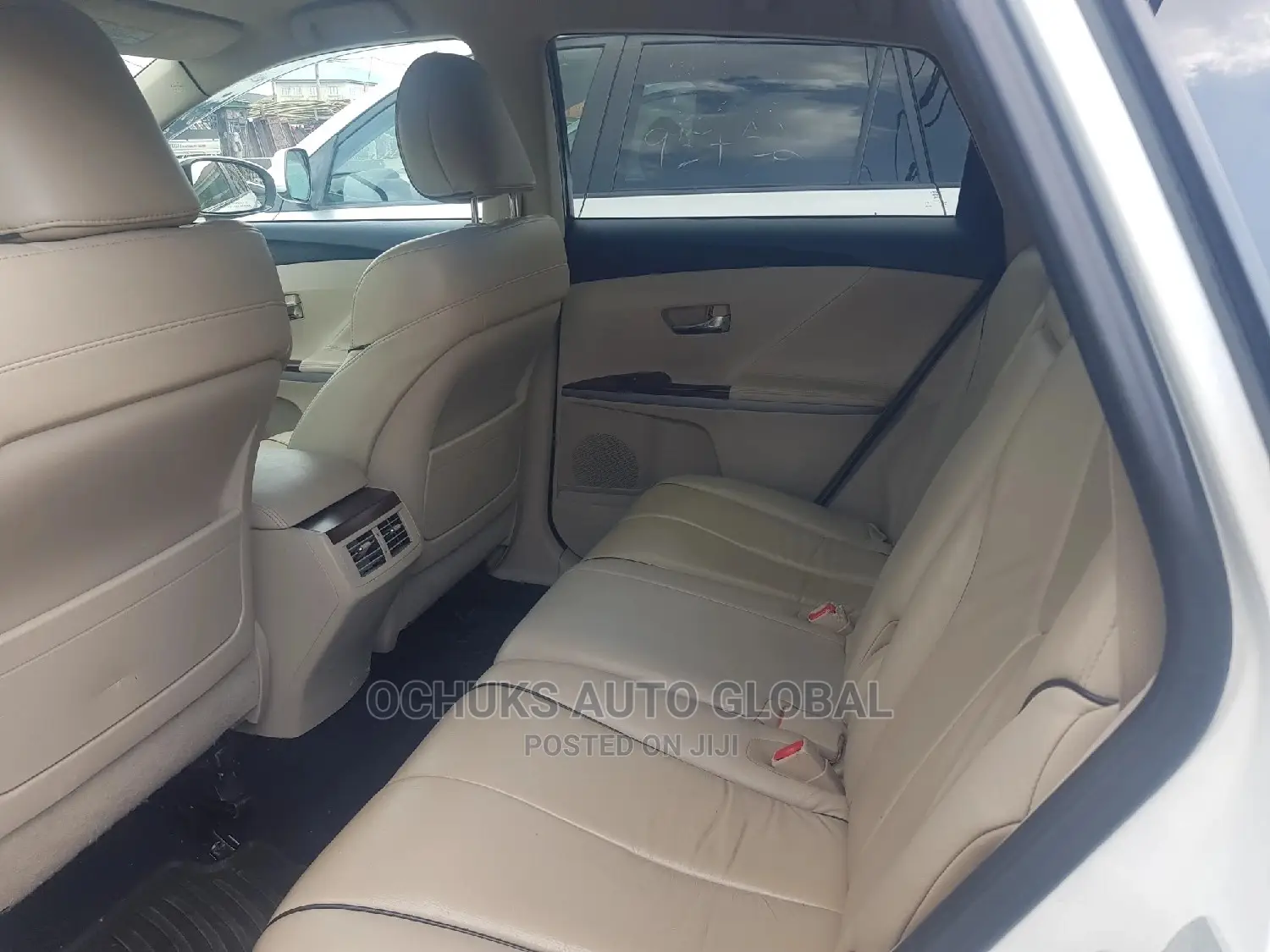 Toyota Venza 2010 White