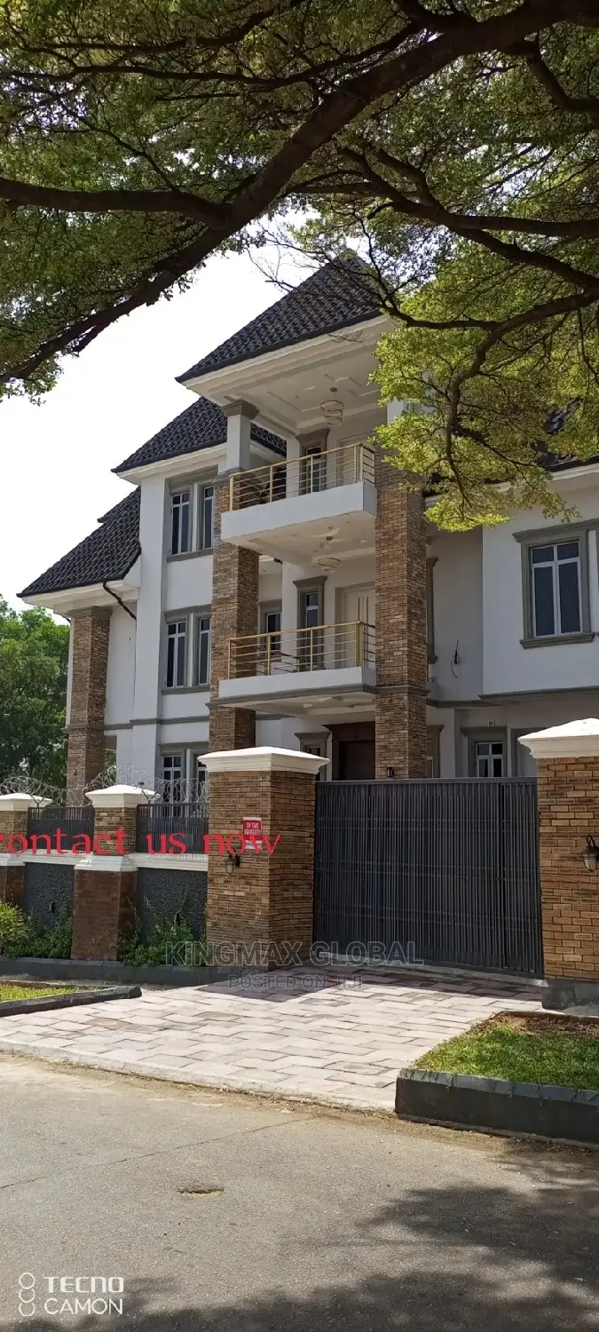 7bdrm Mansion in Maitama for sale