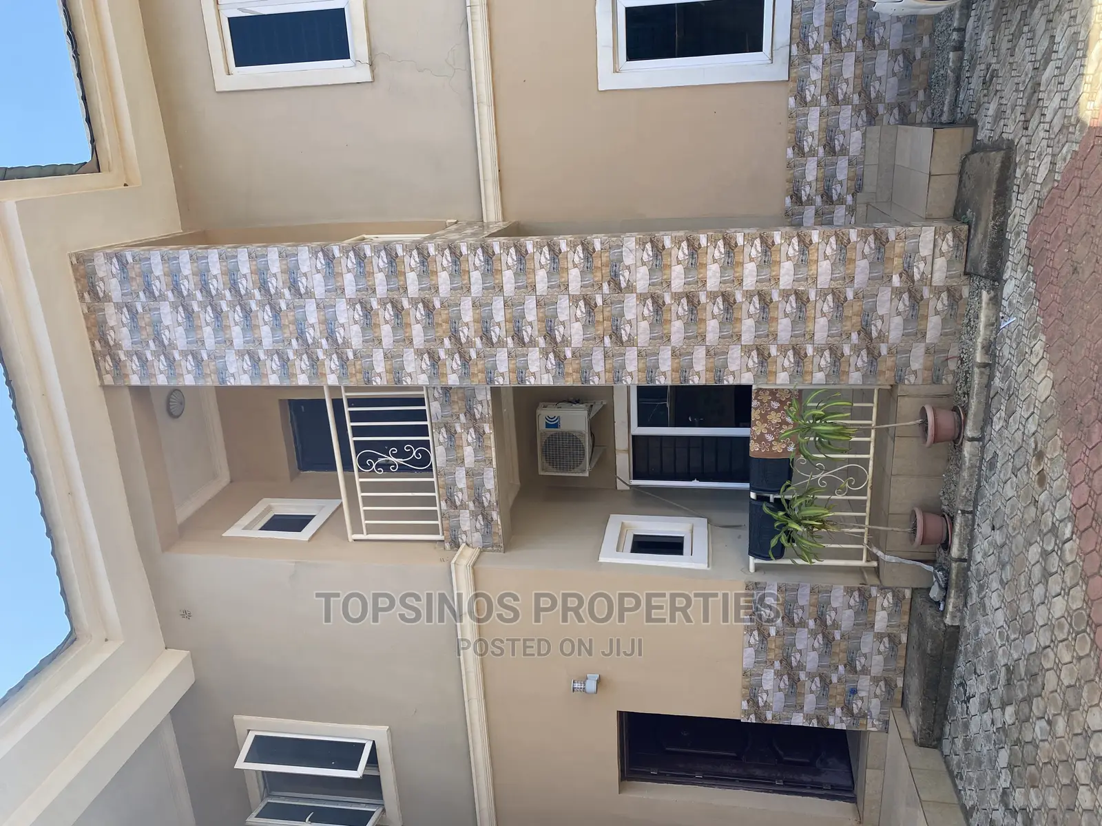 2bdrm Block of Flats in Dawaki for rent