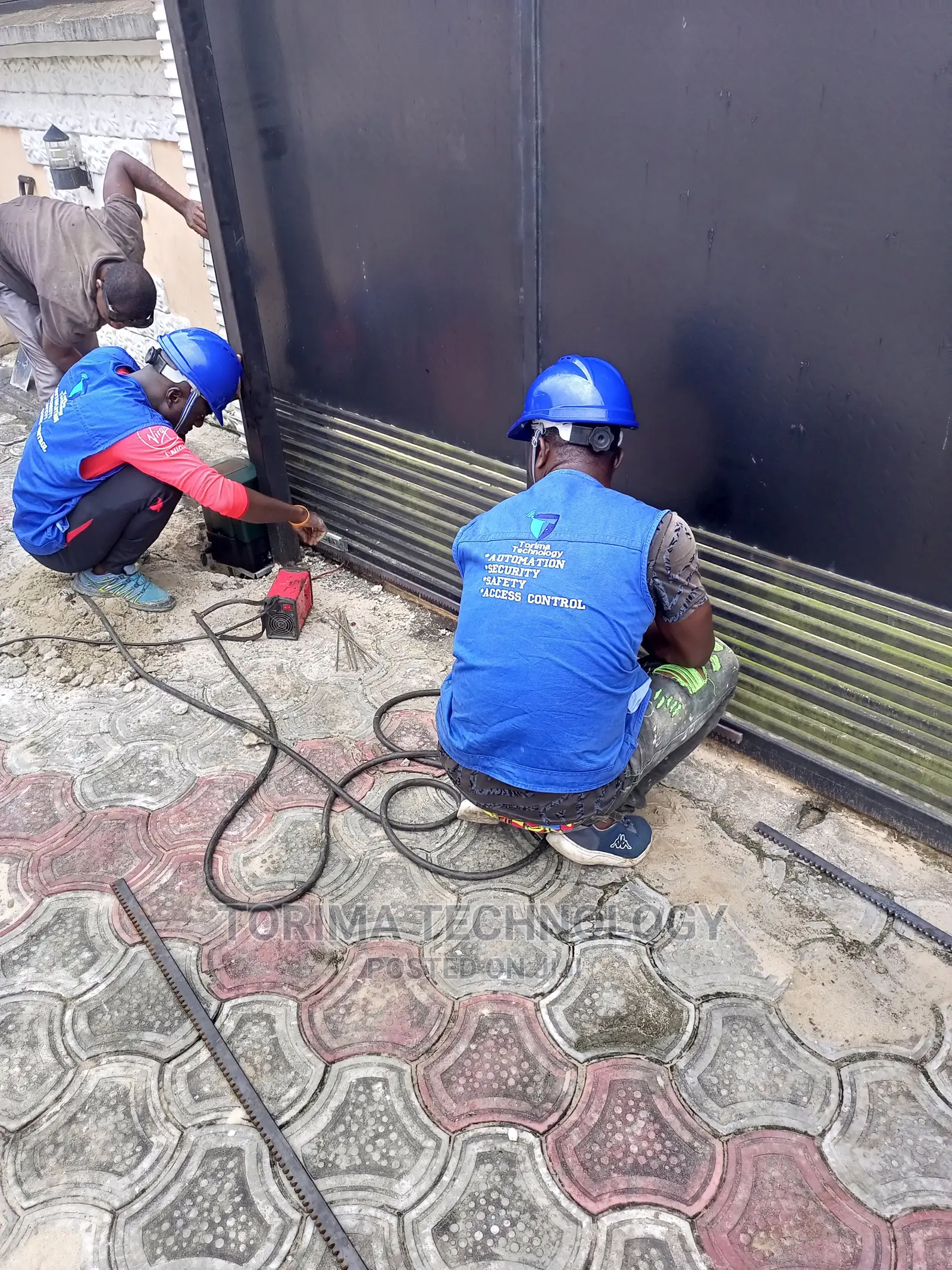 Sliding Motorized Gate