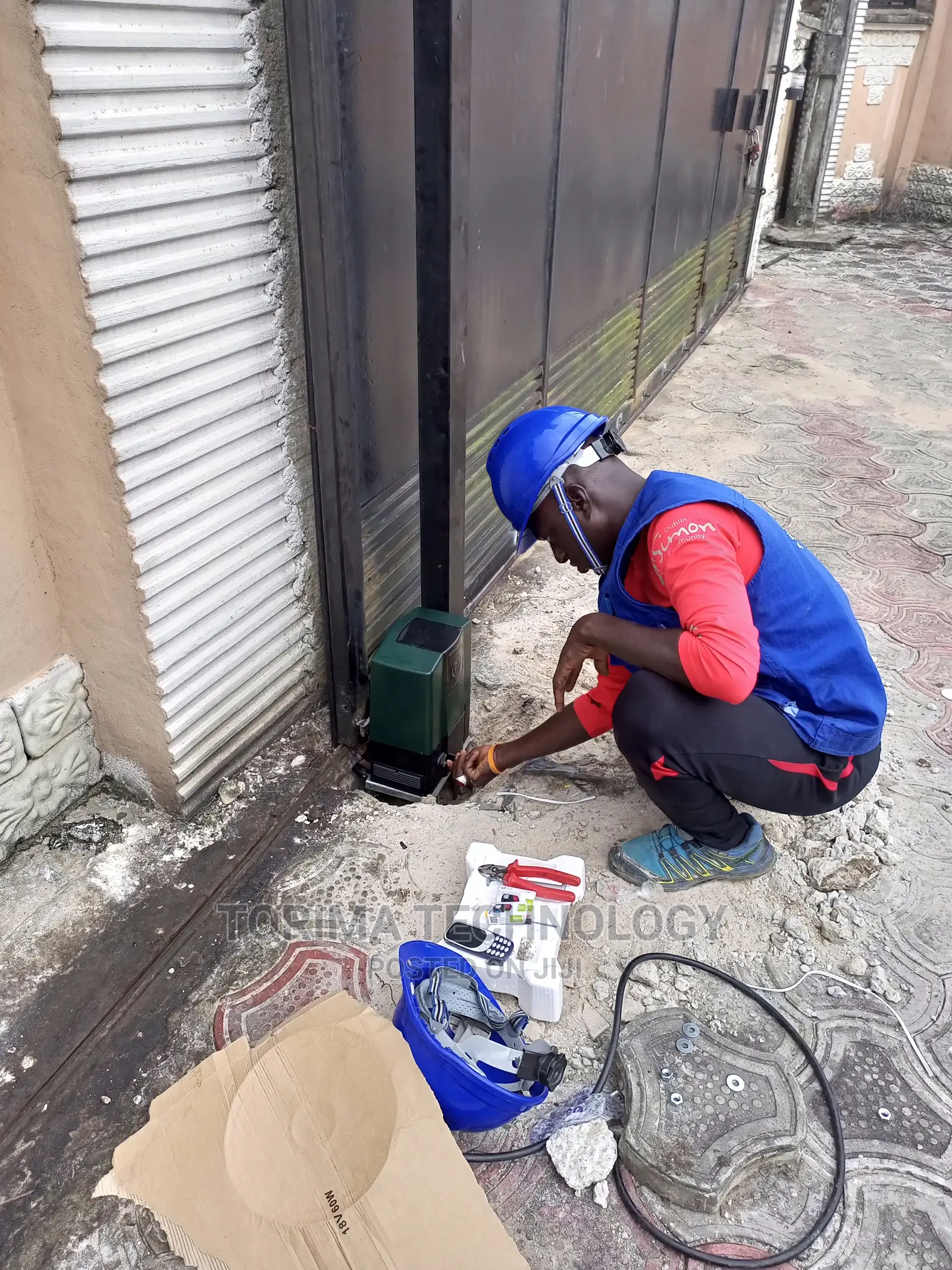 Protect Your Building With Motorized Gate