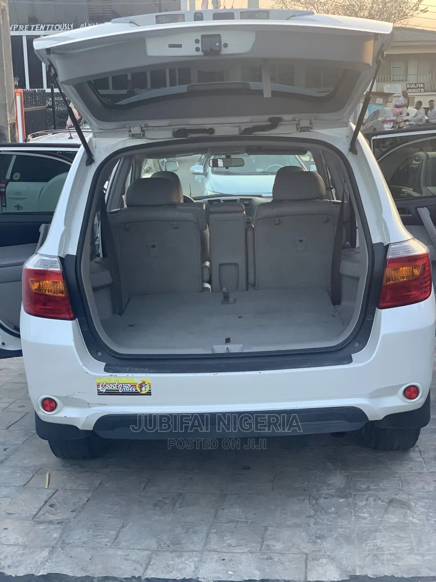Toyota Highlander SE 2010 White