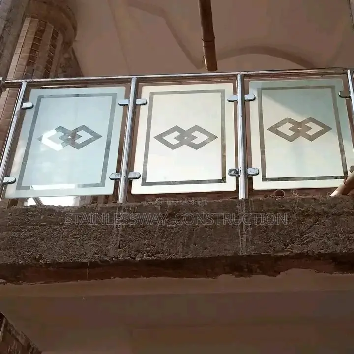 Glass Work With 10mm Plan Glass