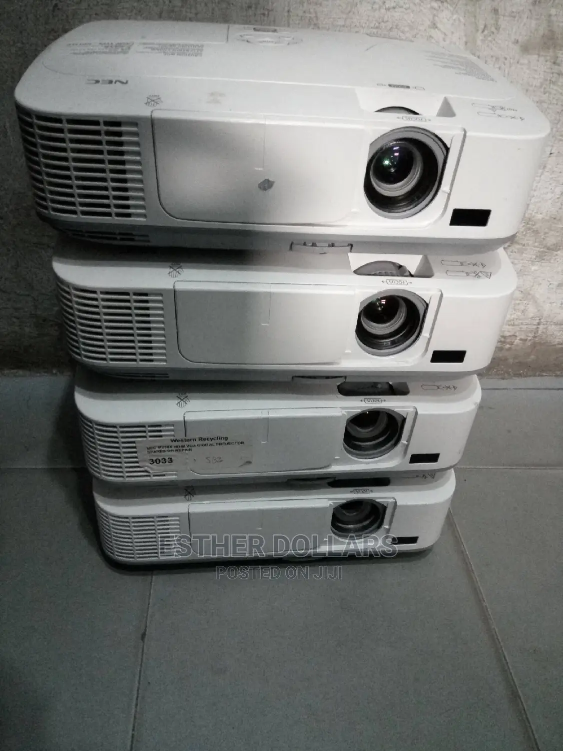 Super Fairly Used Projector in Nigeria