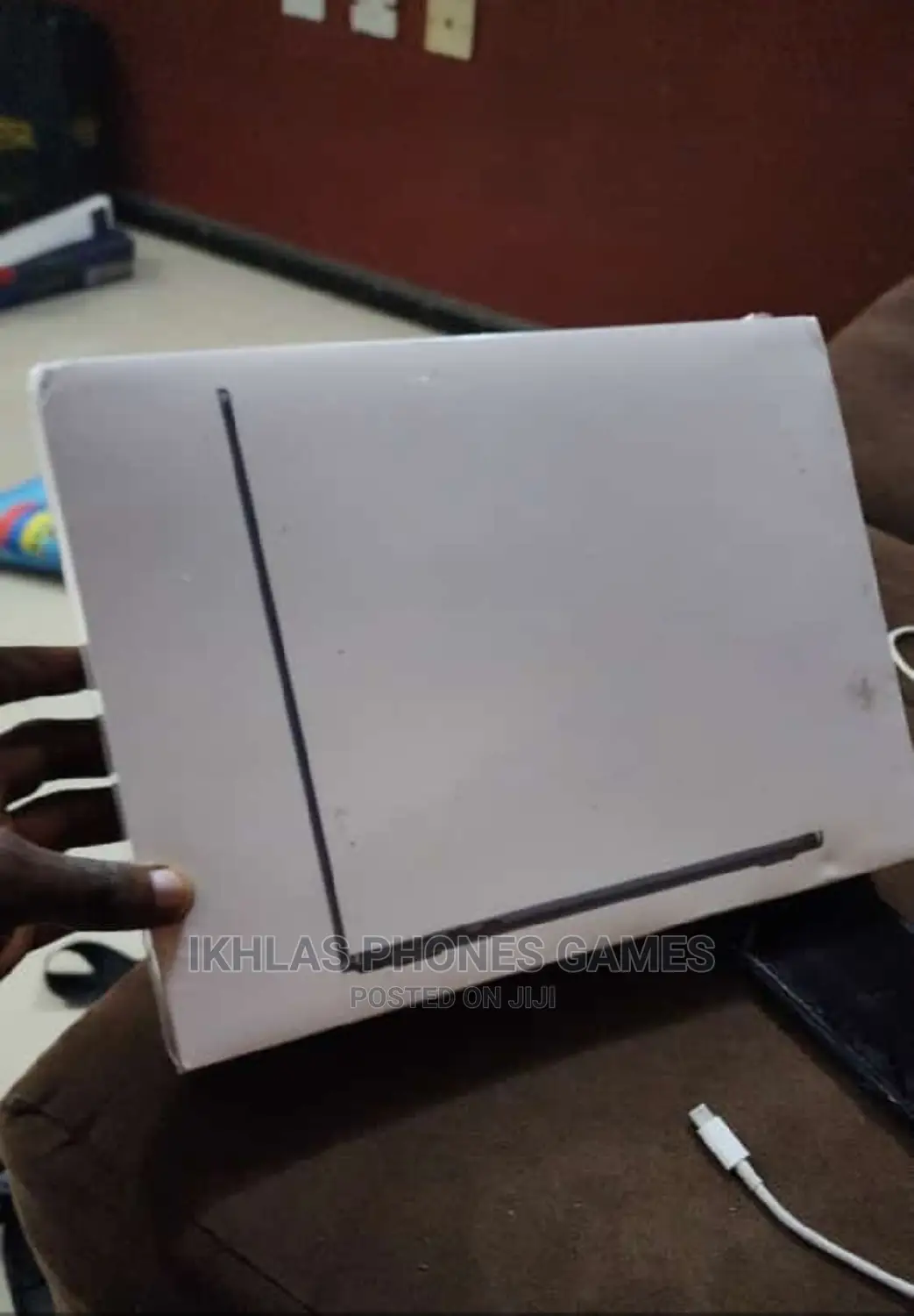 New Laptop Apple MacBook Air 2022 M2 24GB Apple M2 SSD 1T