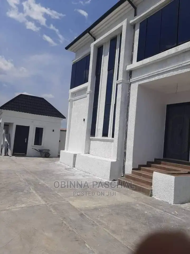 4bdrm Duplex in Owerri for Sale