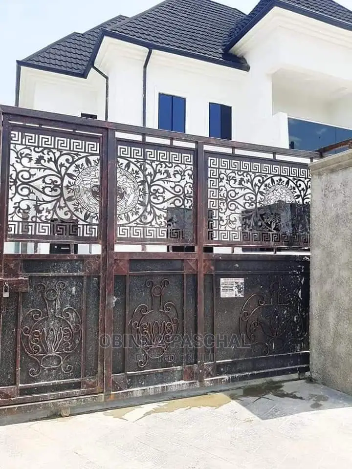 4bdrm Duplex in Owerri for Sale