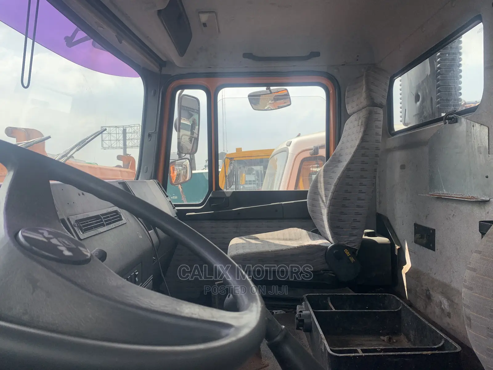 New Arrival Foreign Used Man-Diesel Tipper Truck.