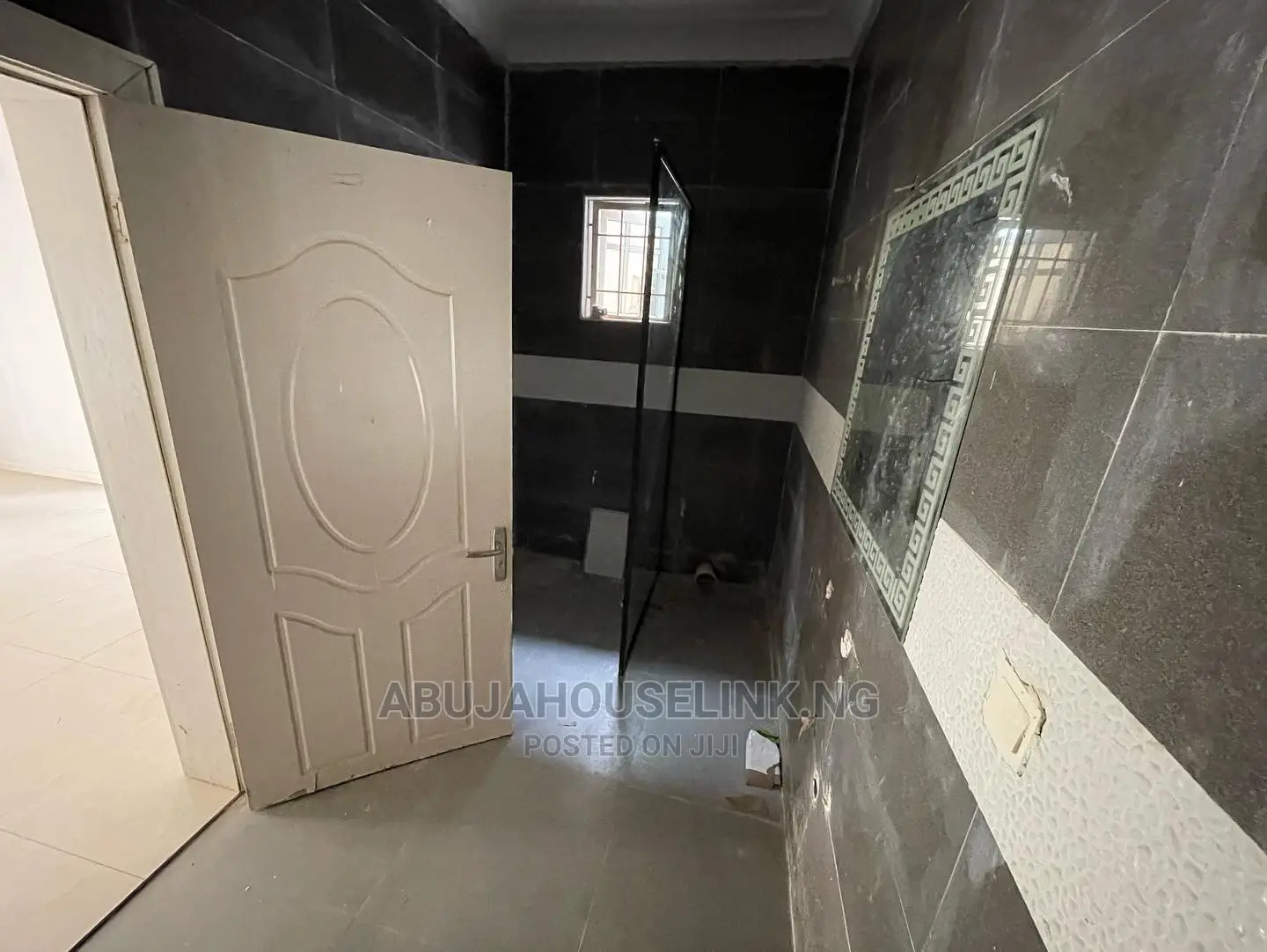4bdrm Duplex in Asokoro for sale