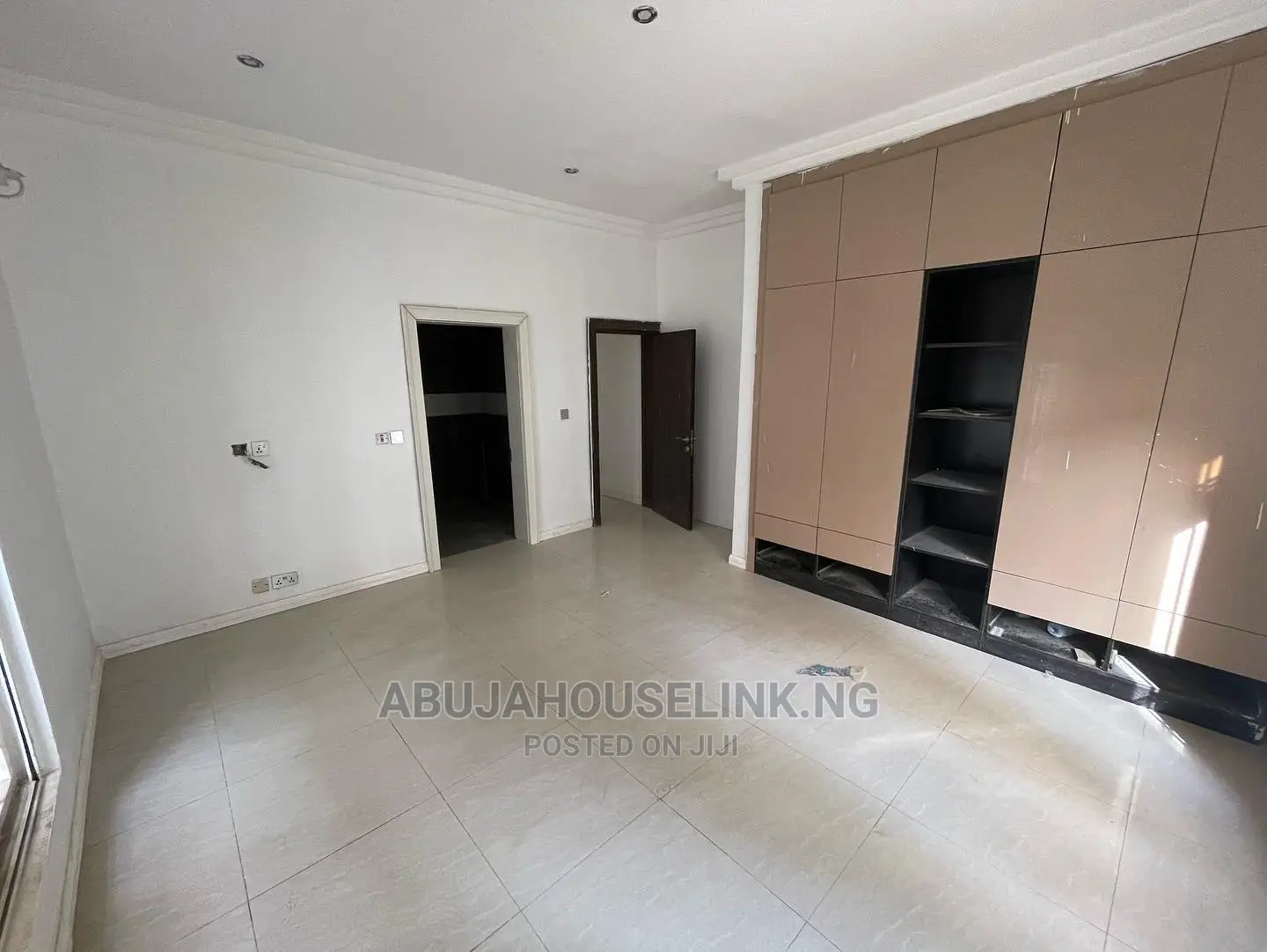 4bdrm Duplex in Asokoro for sale
