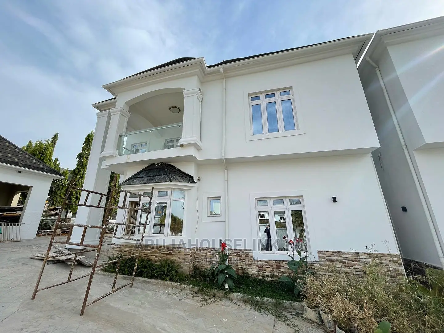4bdrm Duplex in Asokoro for sale