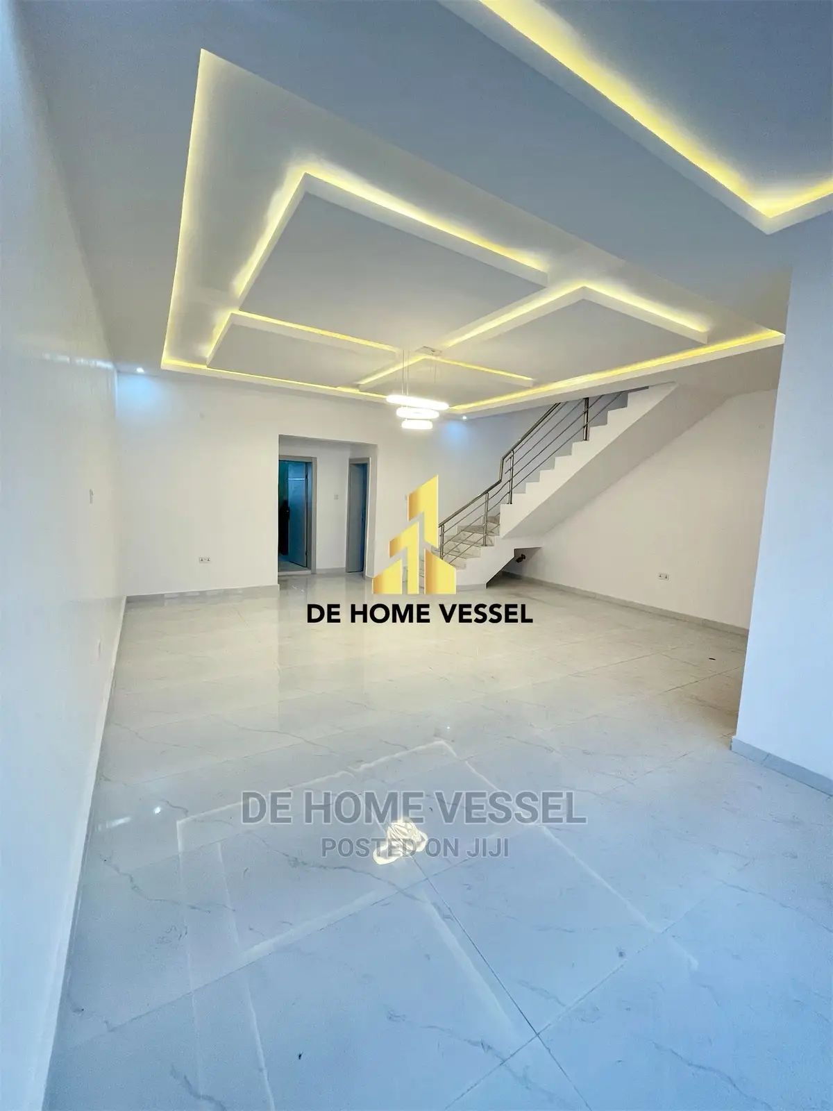 6bdrm Townhouse/Terrace in Chevron for Sale