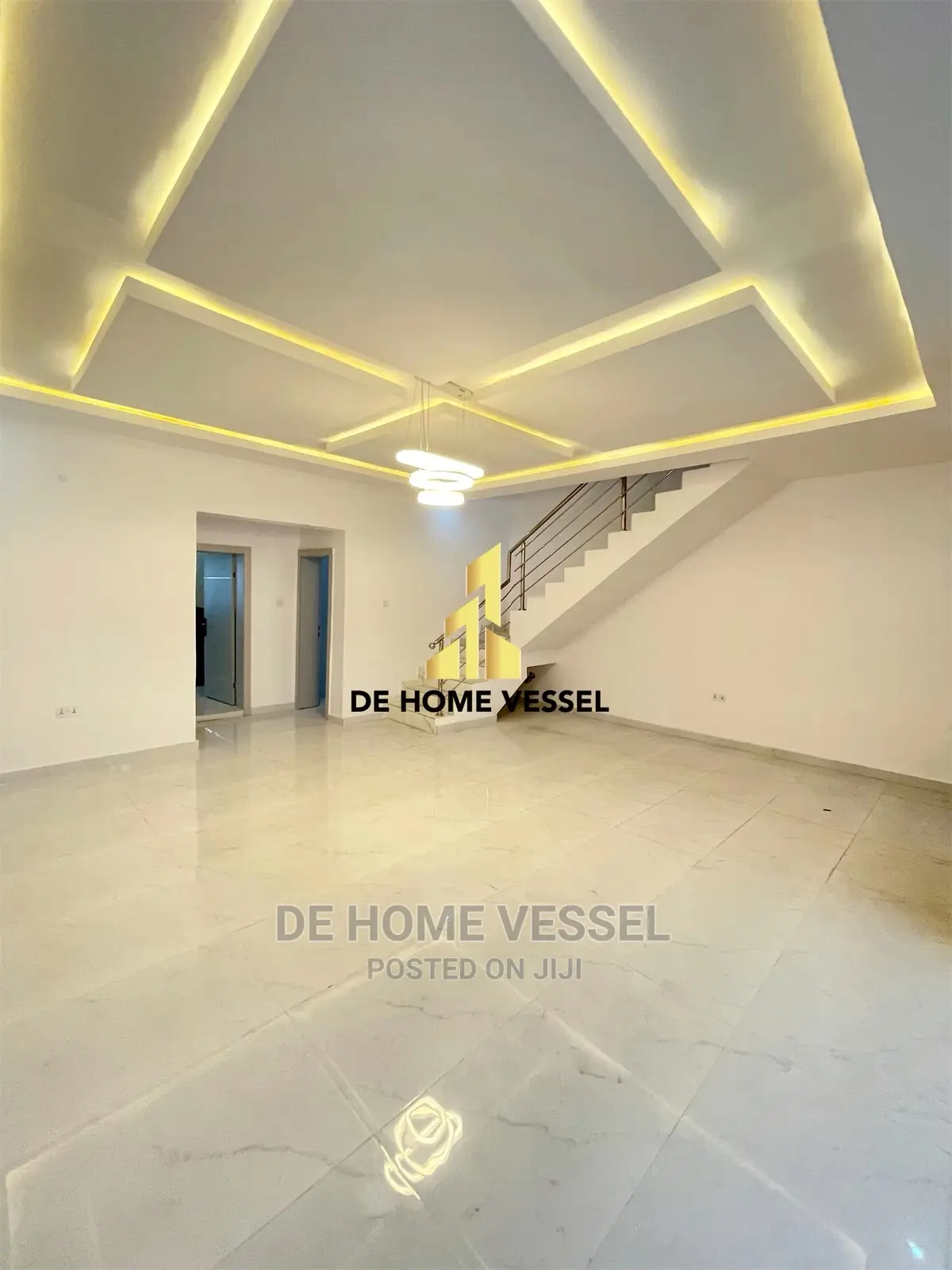 6bdrm Townhouse/Terrace in Chevron for Sale