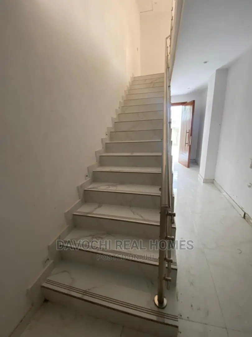 5bdrm Duplex in Ikoyi for Sale