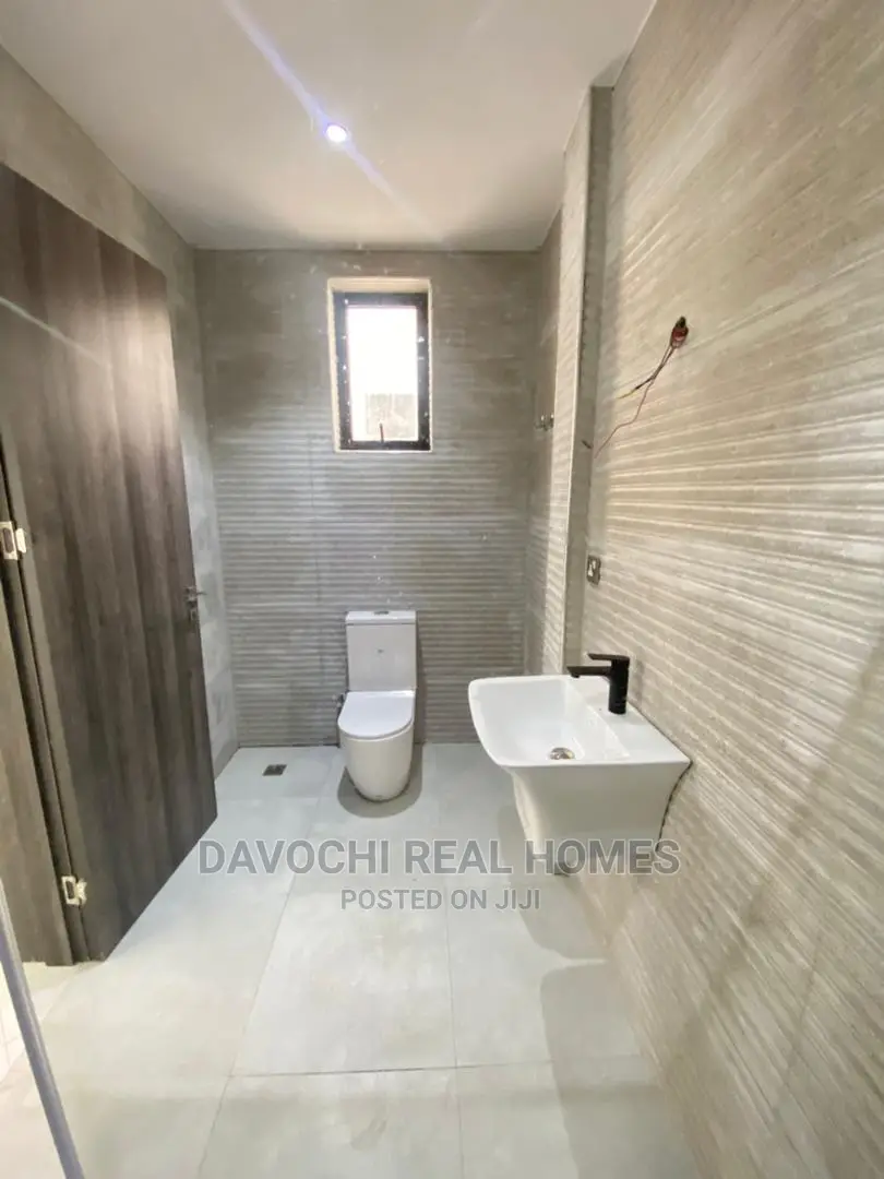 5bdrm Duplex in Ikoyi for Sale