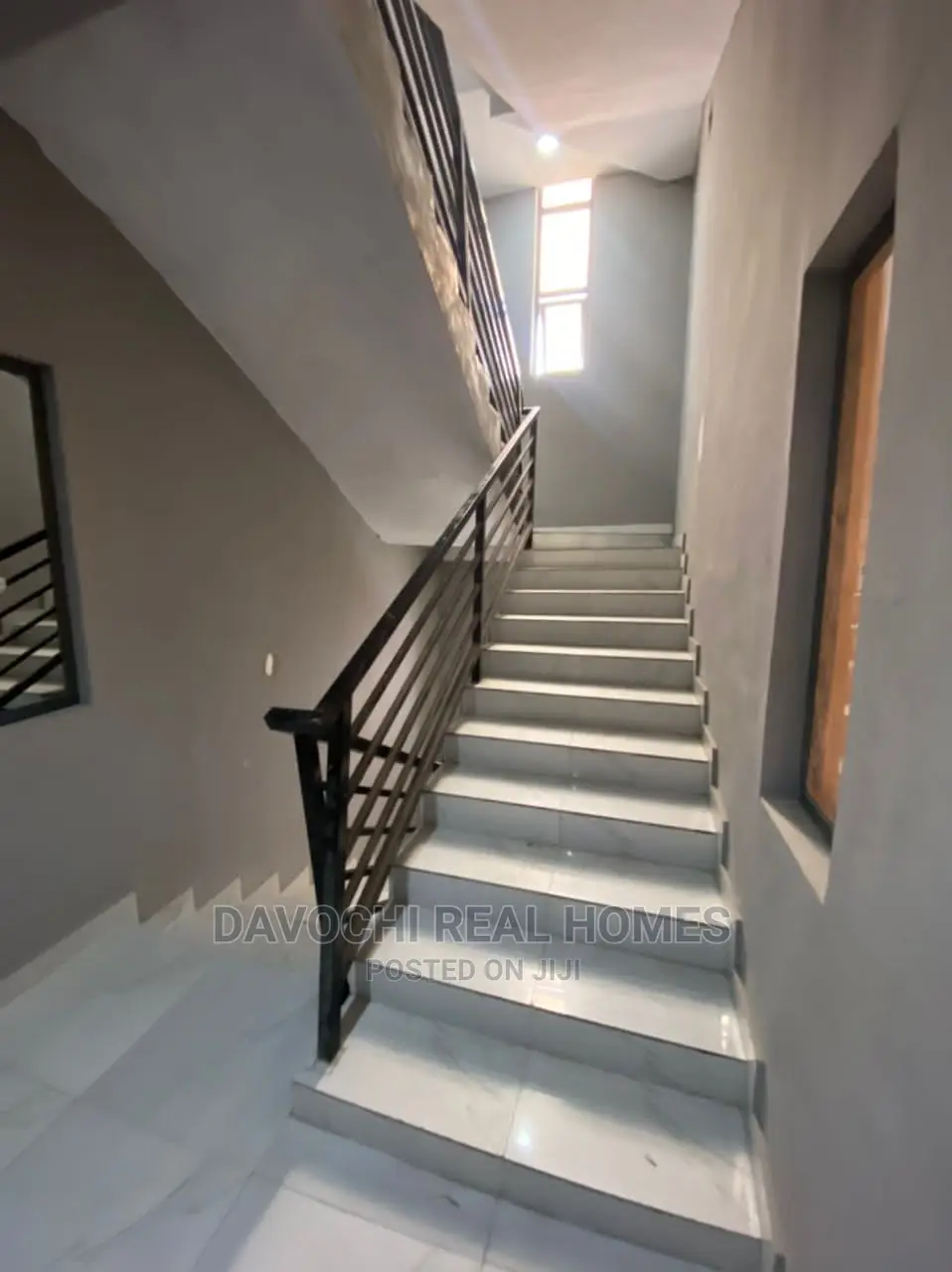 2bdrm Block of Flats in Lekki Phase One for Sale