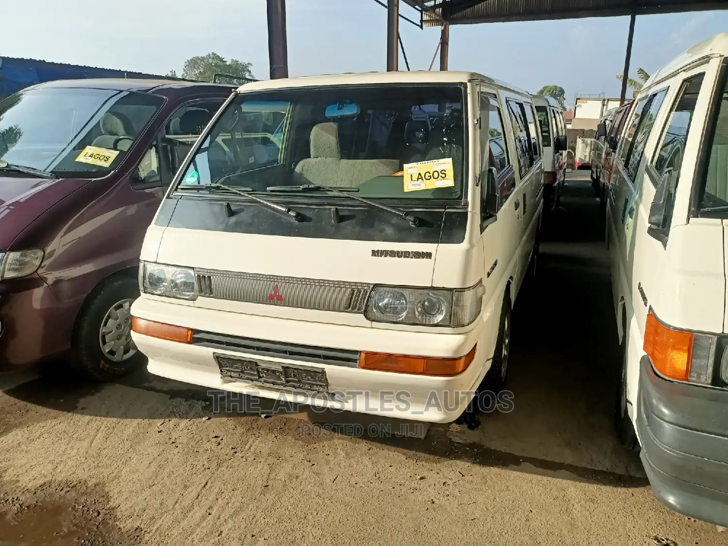 Mitsubishi L300 2000 White