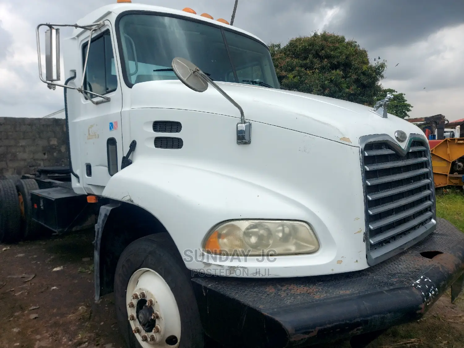 New Arrival Vision Mack Ten Tyres Head Truck Ten Bolts Rim