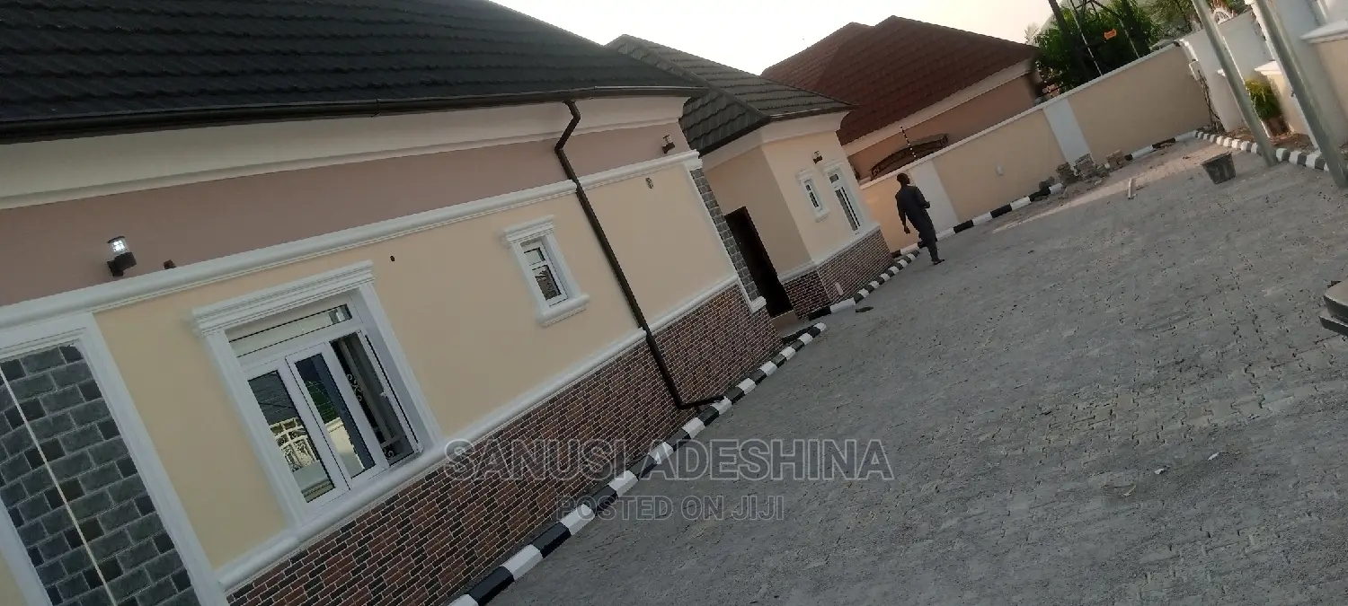 3bdrm Bungalow in Gwarimpa Estate Fct, Gwarinpa for sale