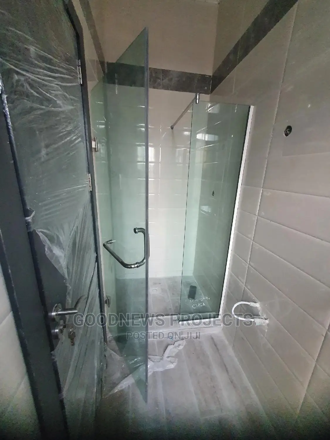 Toilet Frameless Glass Partition