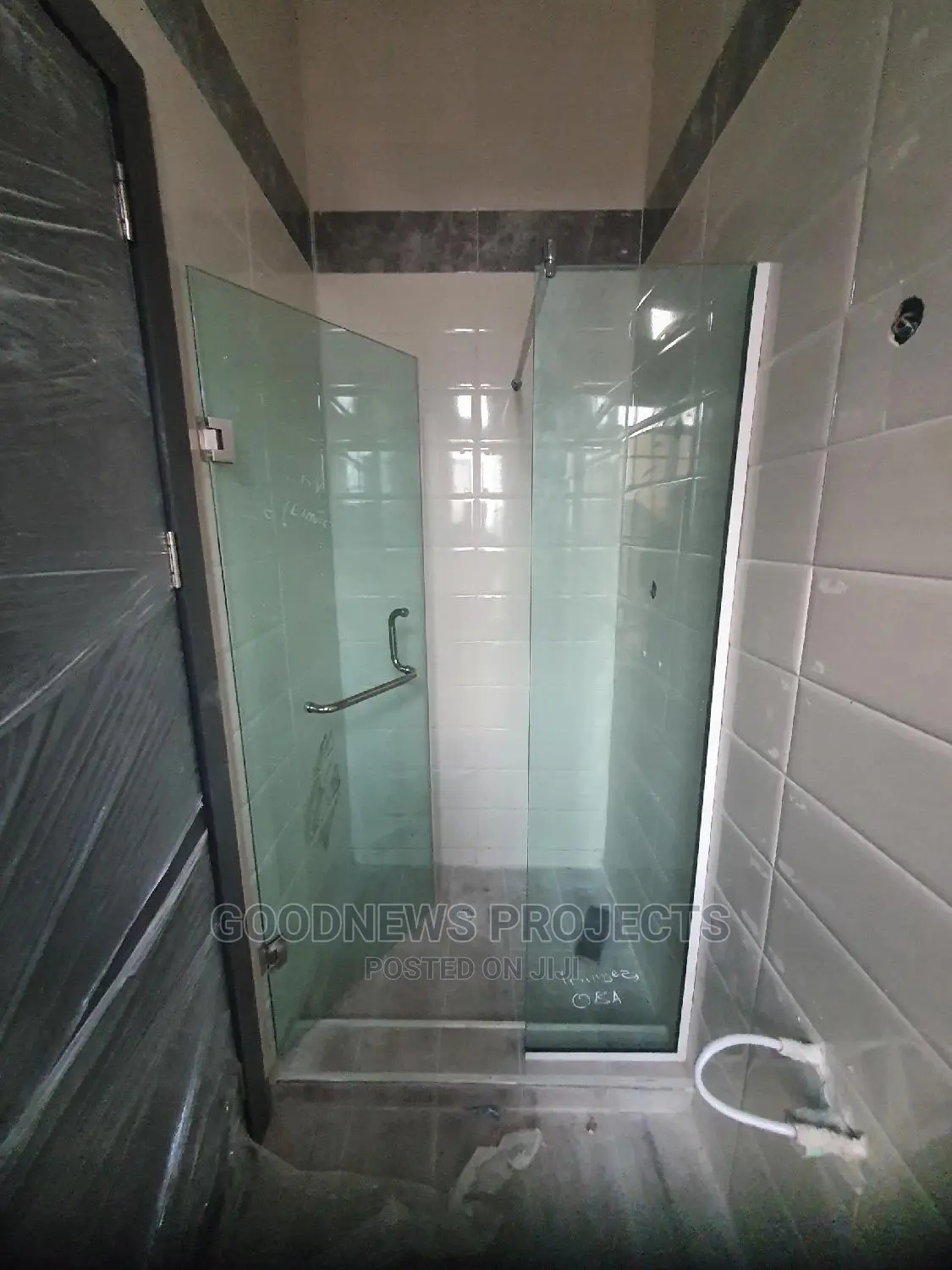 Toilet Frameless Glass Partition