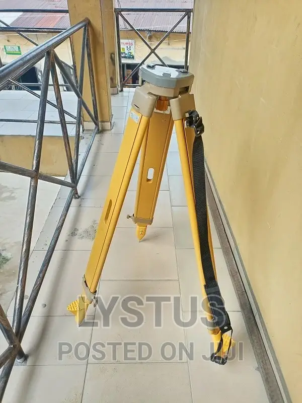 Wooden Tripod for Total Station, Auto Level Etc.