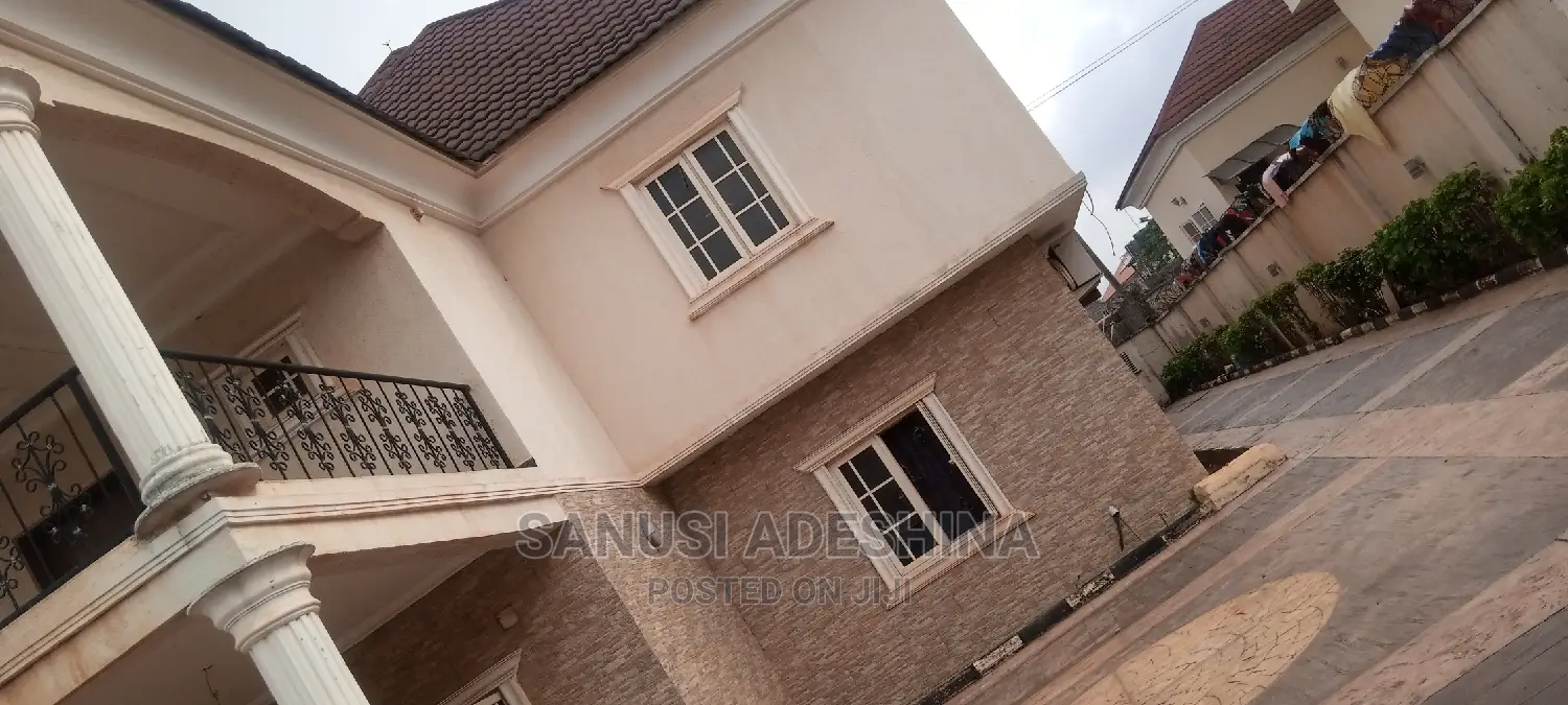 4bdrm Duplex in Gwarimpa Estate Fct, Gwarinpa for sale