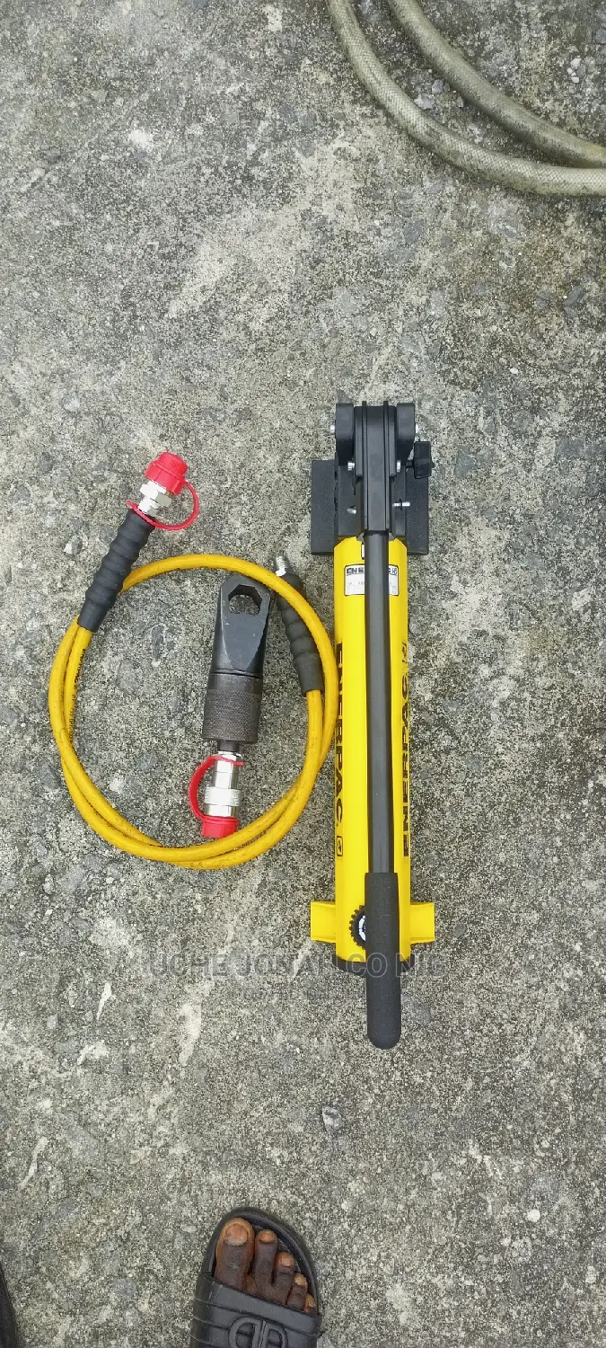 ENERPAC Hydraulic Nut Splitter Set: 5/8 in to 7/8