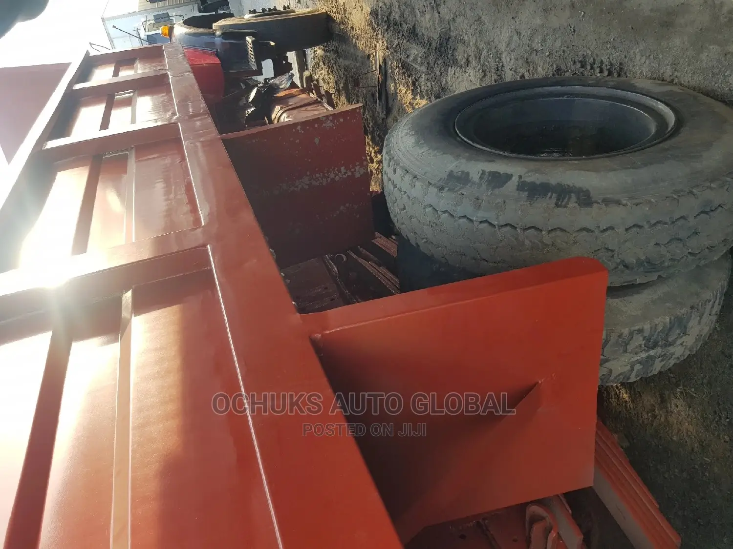 M/Benz Tipper 1513 With Auxiliary Gear