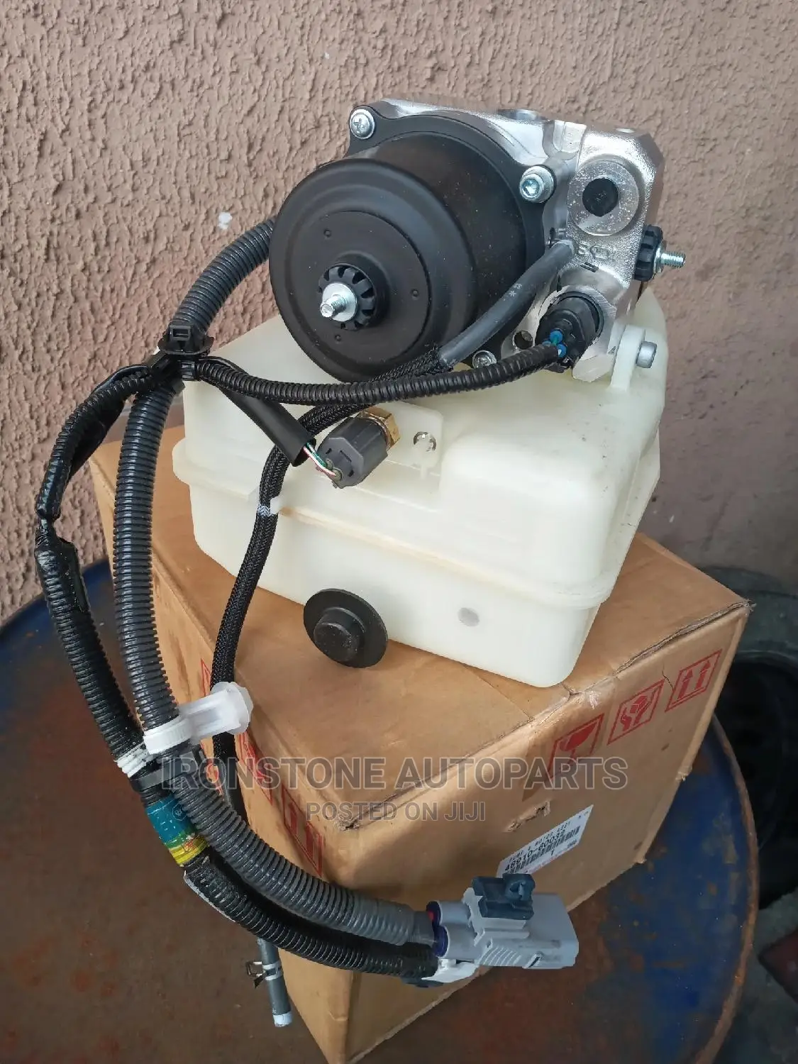 Lifting Pump (Hight Control Assy) - Lx570