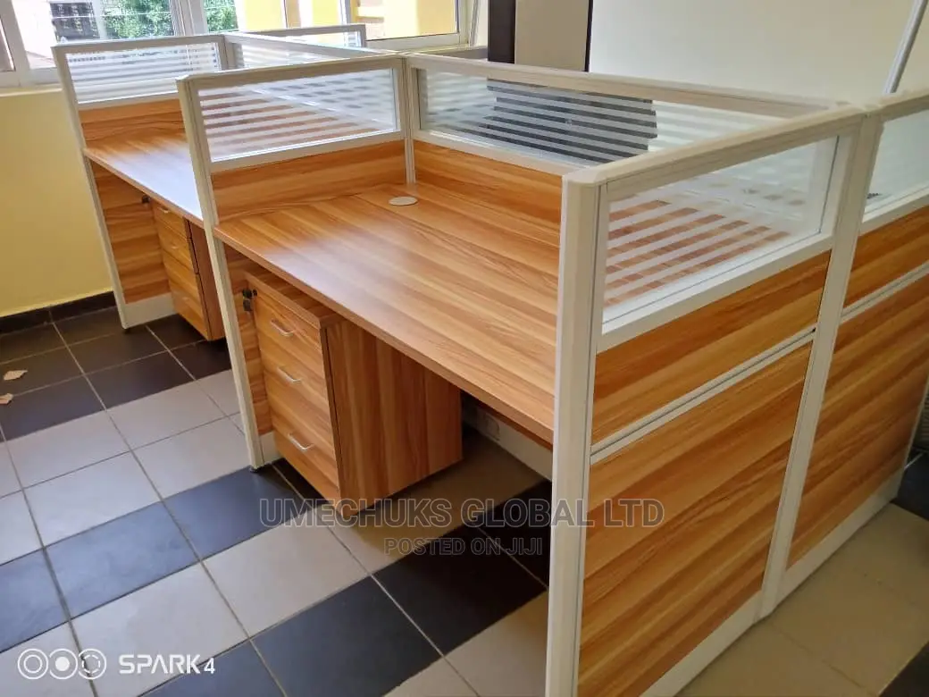 Unique Quality 4persons Work Partitions